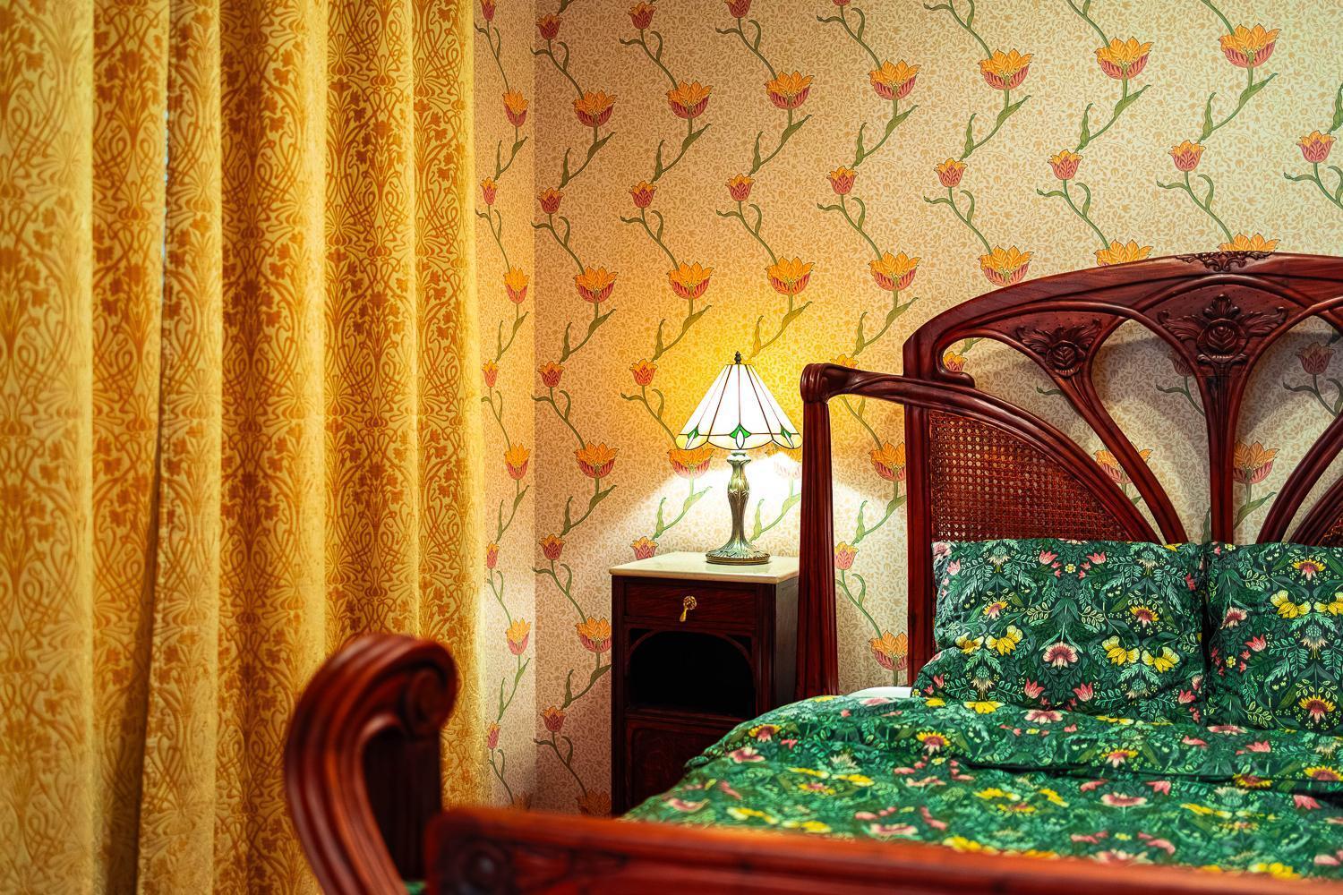 Luxury Art Nouveau Next To Parliament Building Apartment *